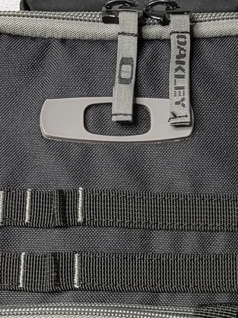 Oakley Checkpoint Vertical Laptop Messenger Bag Black Padded Tactical Size 11X14